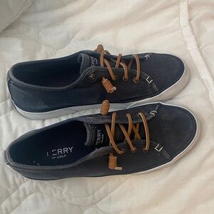 Sperry women’s  Dark Blue Boat Shoes with Tan Laces